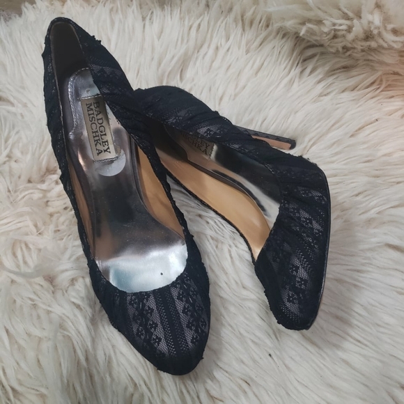 Badgley mishka women's black lace round toe 4.5" heels size 7.5 - Picture 8 of 9